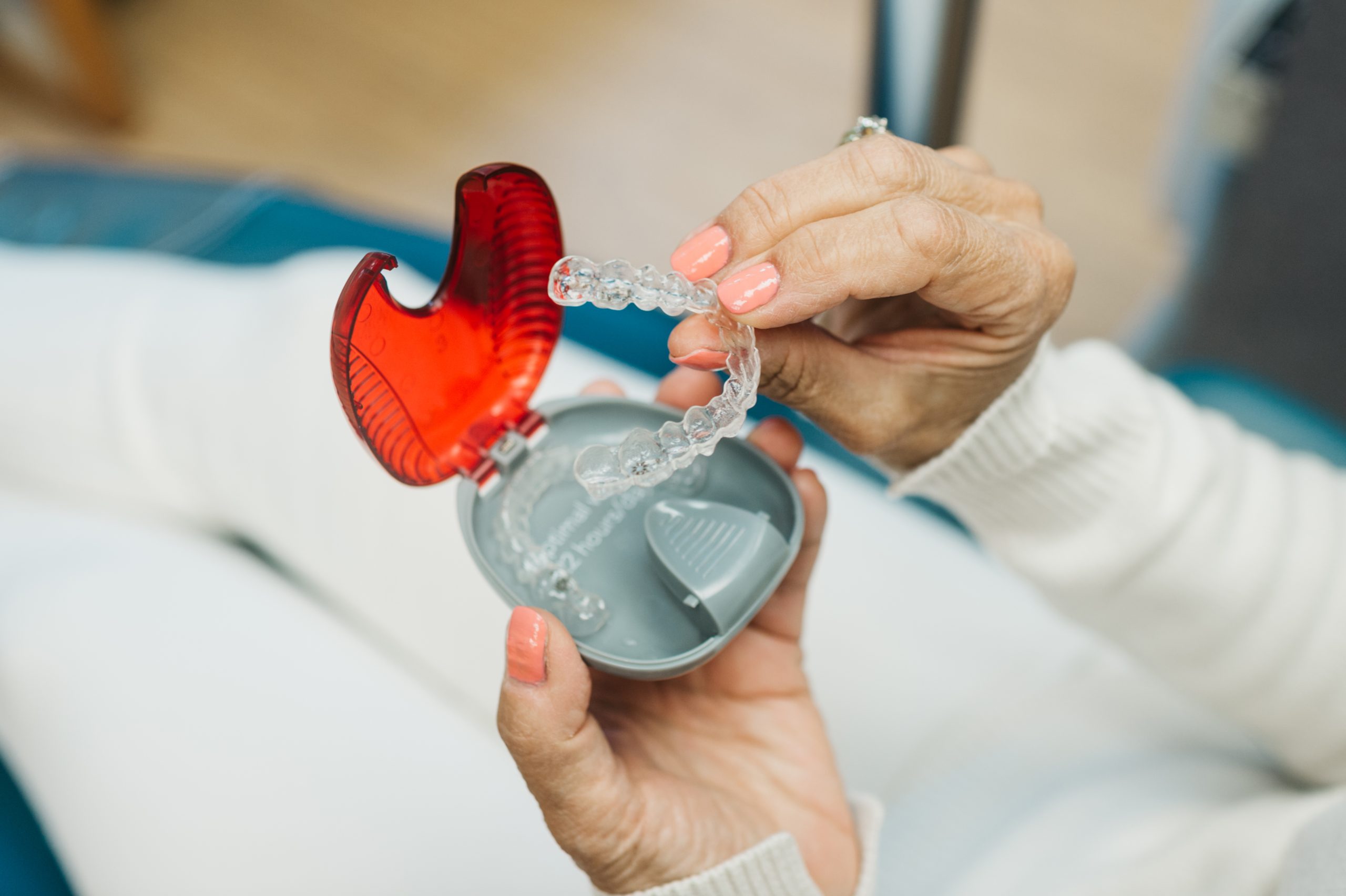 How Does Invisalign Work? A Clear Look at Clear Aligners