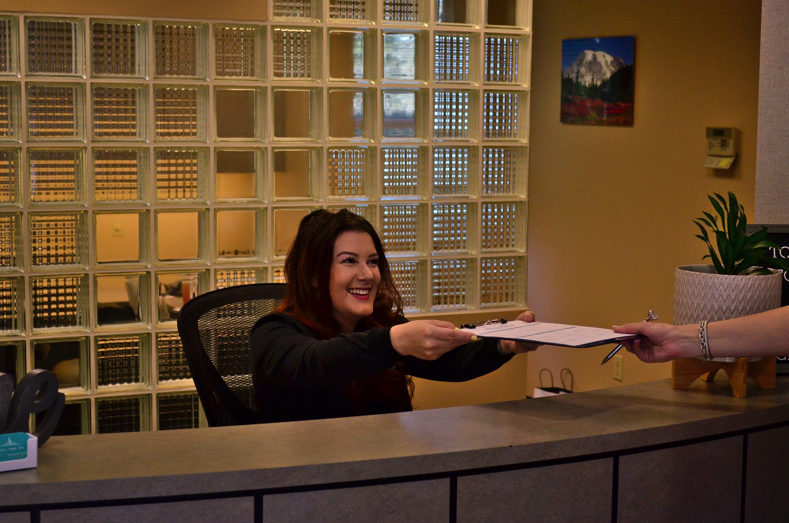 What Kind of Retainer After Invisalign? Keeping Your Smile Aligned